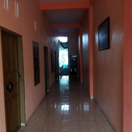 Oyo 92231 Penginapan Tanjung Alang Syariah Makassar Exterior photo